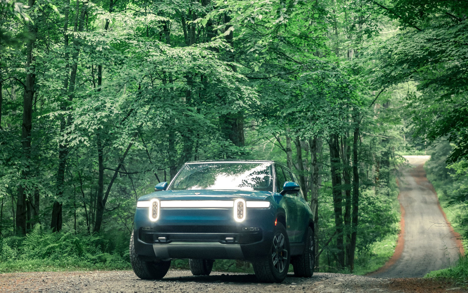Rivian R1S Adventure 2023 | SUV Drive